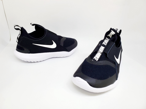 נייק FLEX RUNNER - שחור לבן